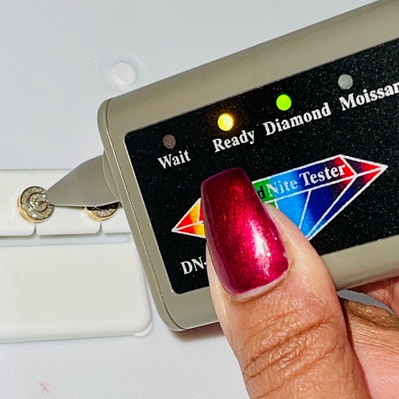 10k REAL Gold Natural REAL Diamond earring FREE Appraisal not plated not cz SALE - Picture 5 of 9